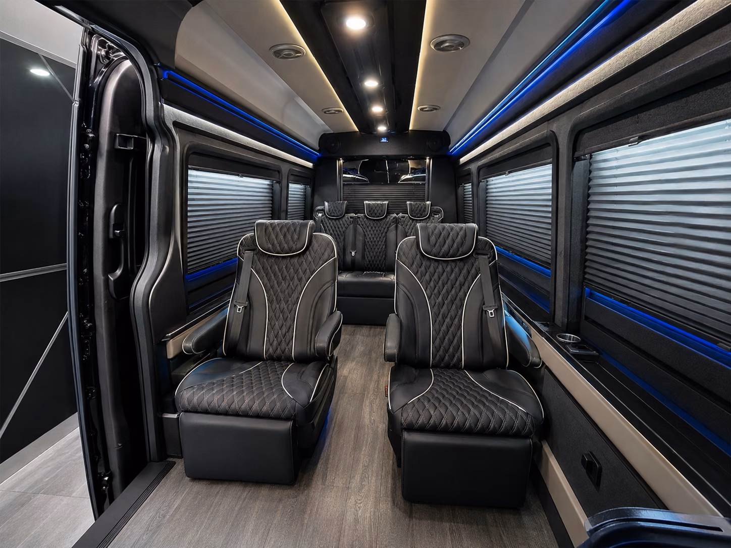 need a bus to jfk laguardia or newark from schenectady