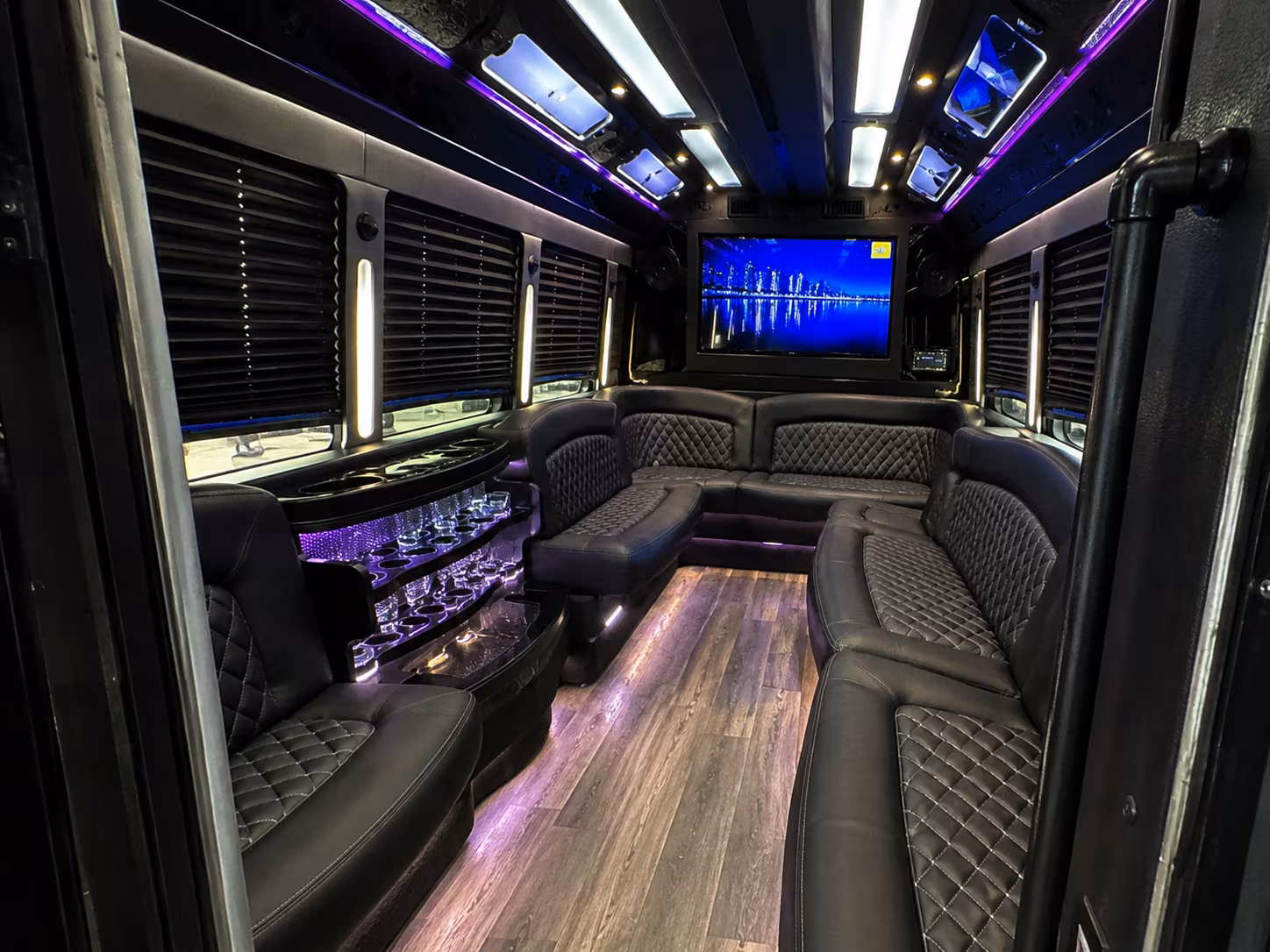 party buses for schenectady prom groups heading to glen sanders mansion and scotia